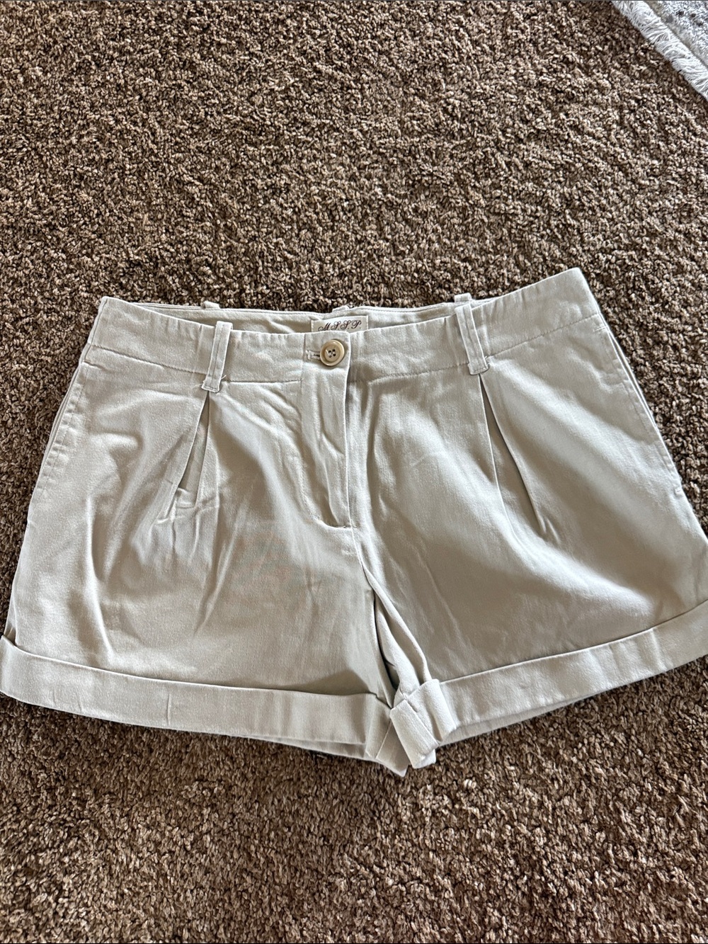 Women’s MSSP Max Studio specialty products light khaki shorts sz 4
